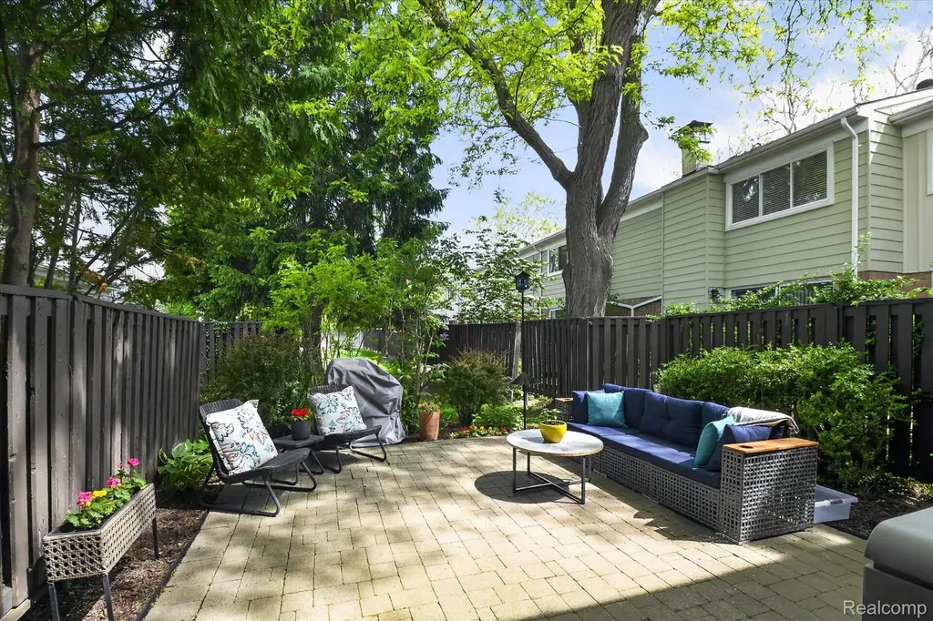 1900 Wickham Street Royal Oak City MI 48073
