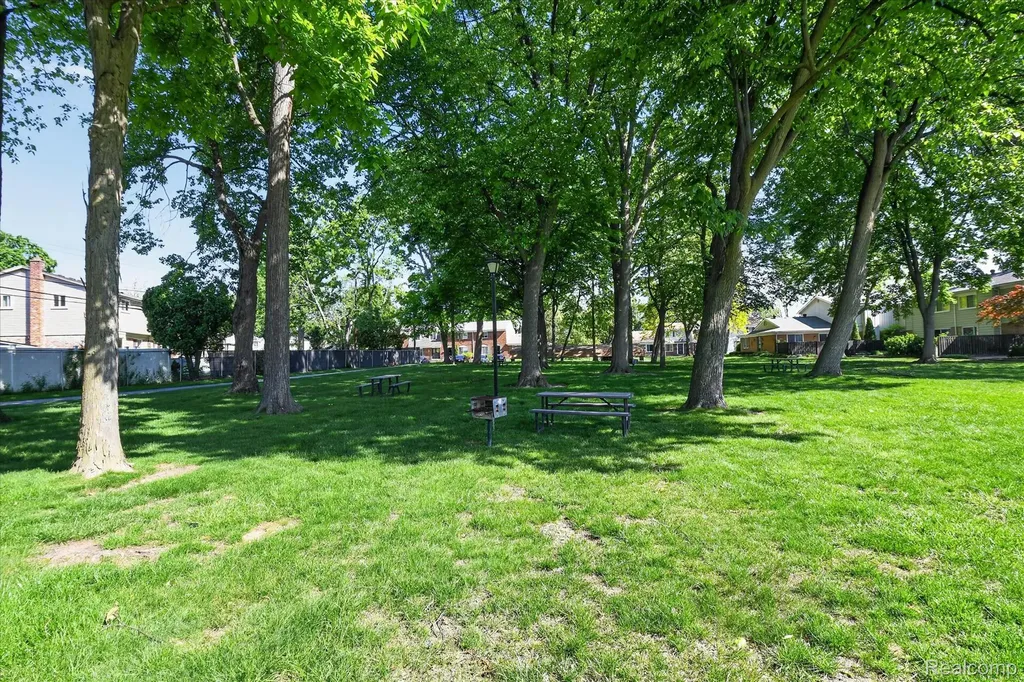 1900 Wickham Street Royal Oak City MI 48073