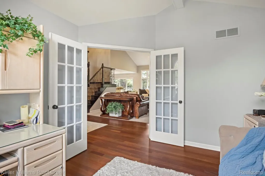 14092 Middlebury Shelby Charter Township MI 48315