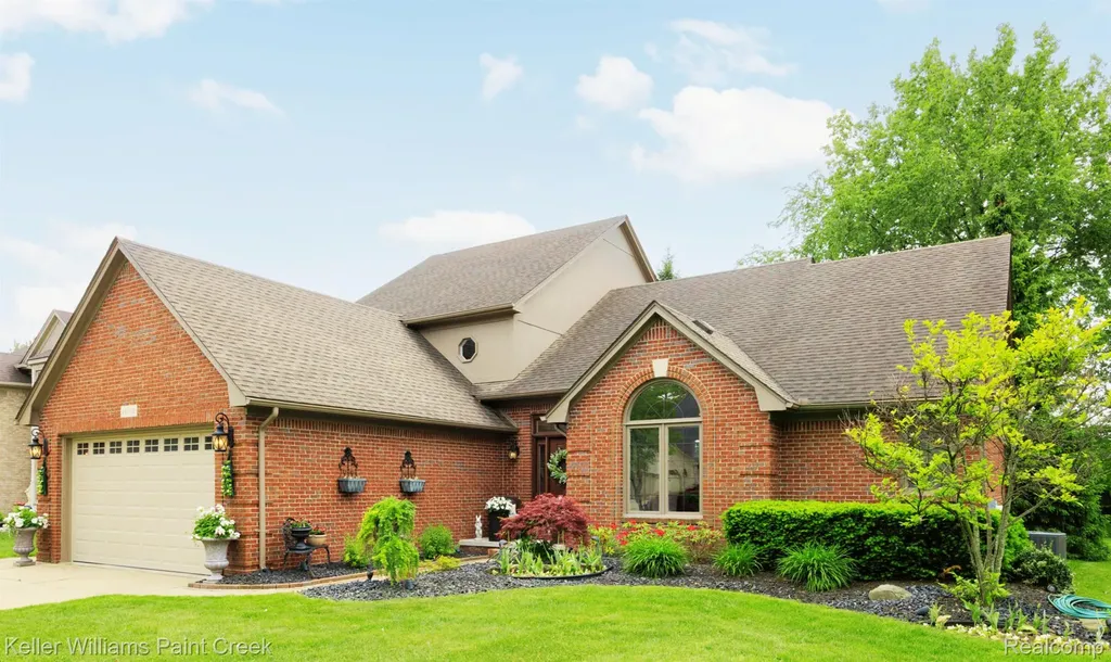 14092 Middlebury Shelby Charter Township MI 48315
