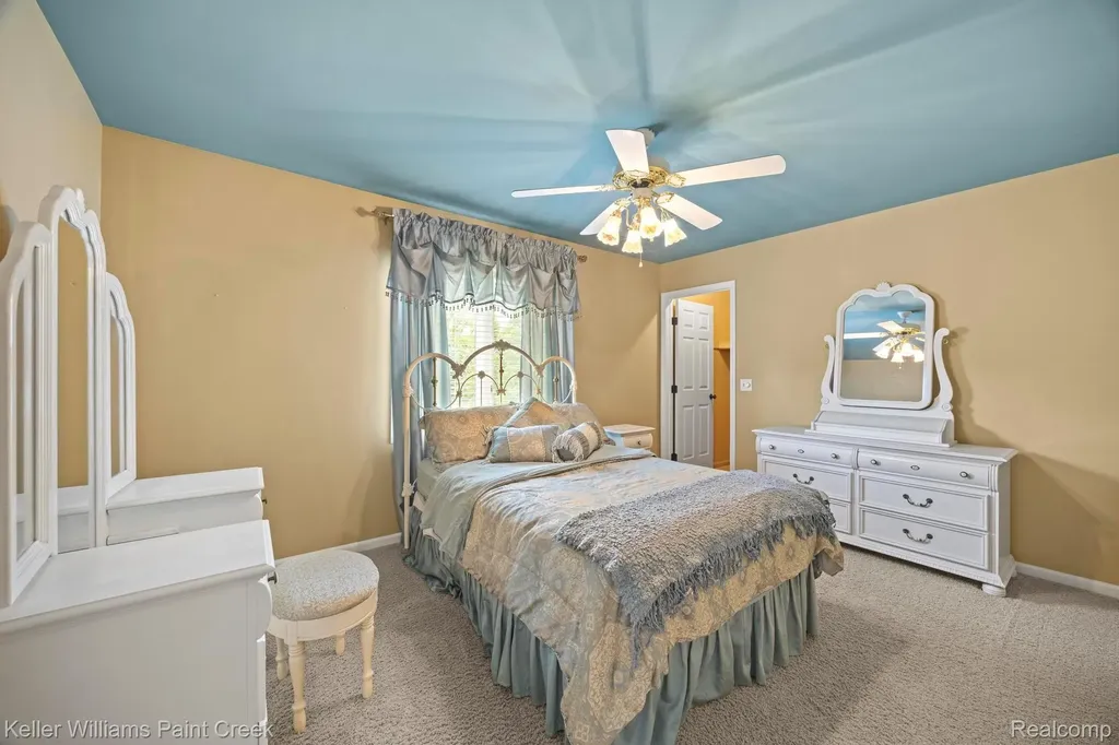 14092 Middlebury Shelby Charter Township MI 48315