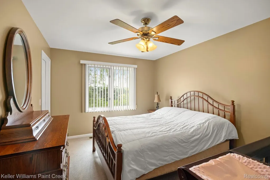 14092 Middlebury Shelby Charter Township MI 48315