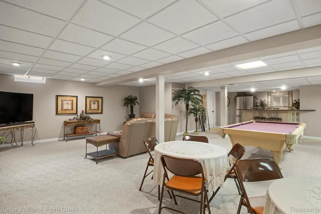 14092 Middlebury Shelby Charter Township MI 48315