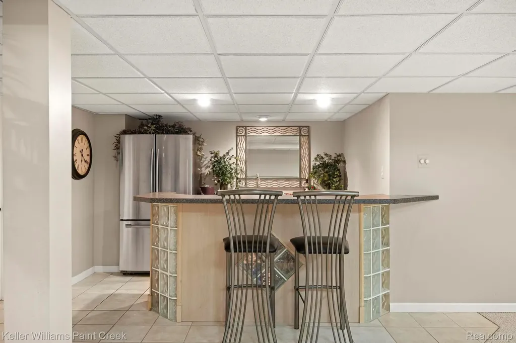14092 Middlebury Shelby Charter Township MI 48315