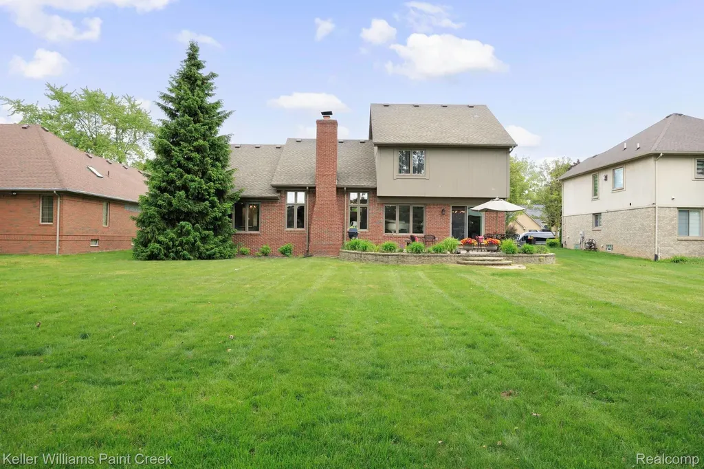 14092 Middlebury Shelby Charter Township MI 48315