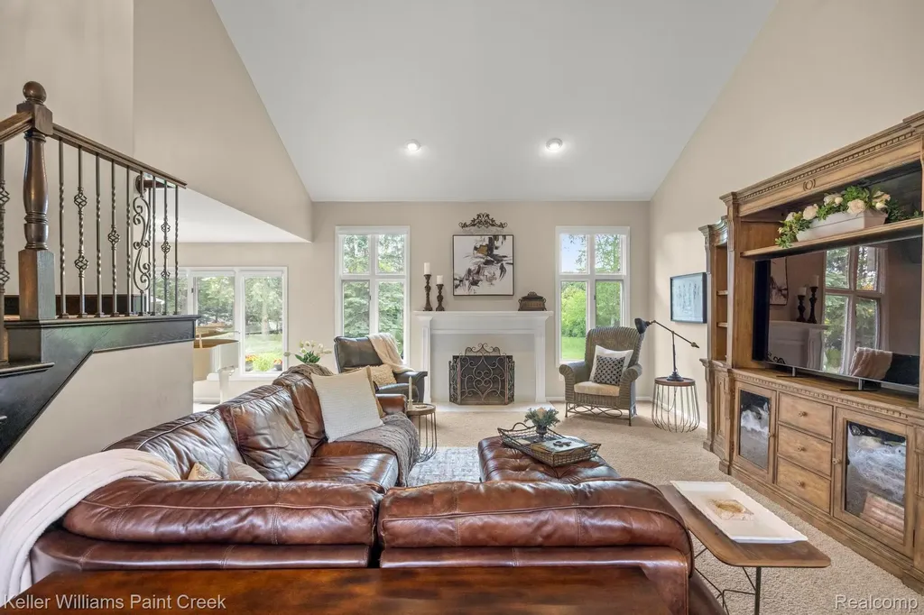 14092 Middlebury Shelby Charter Township MI 48315