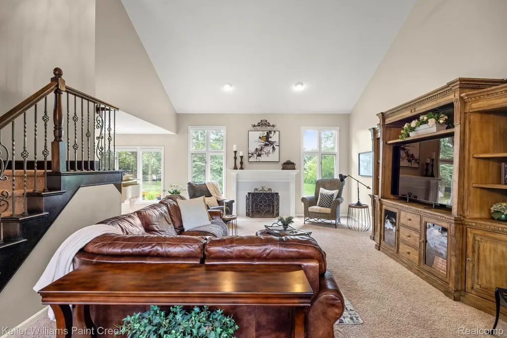 14092 Middlebury Shelby Charter Township MI 48315