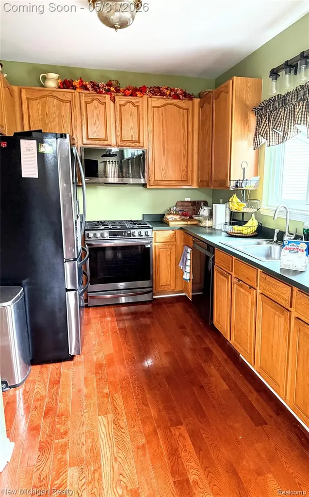 7442 Spy Glass Lane Ypsilanti City MI 48197