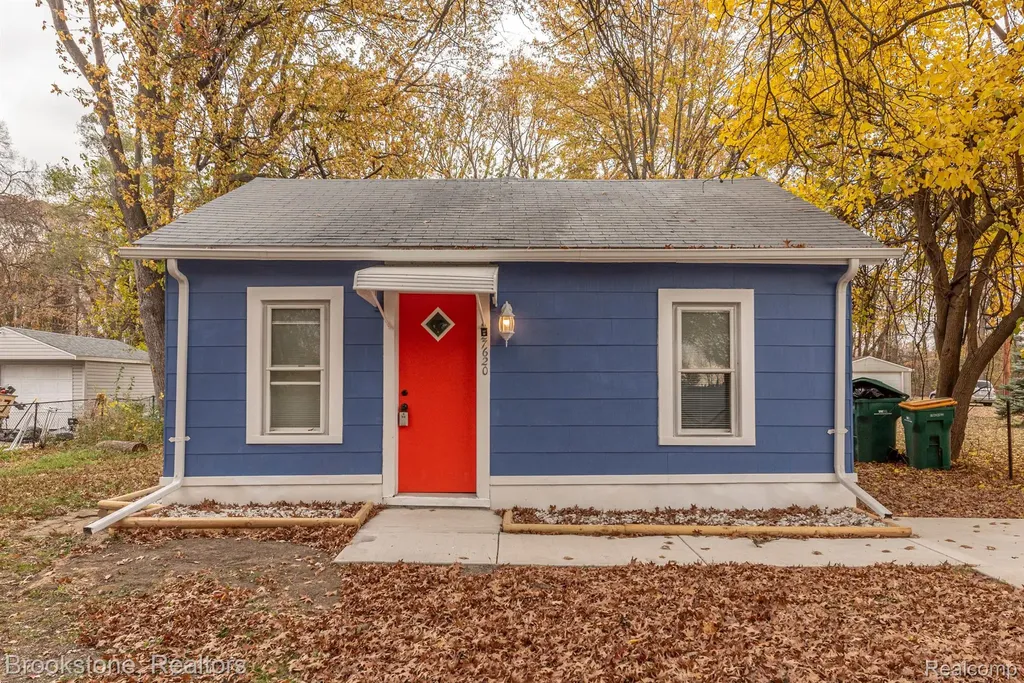 27620 Newcastle Street Romulus City MI 48174