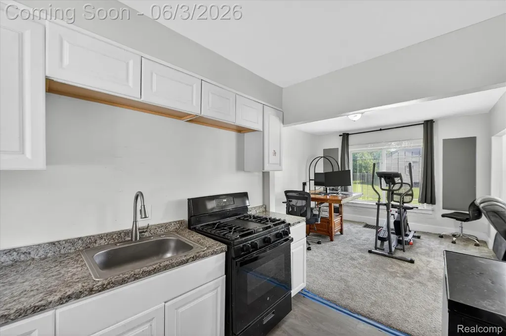 16605 Tuller Street Detroit City MI 48221