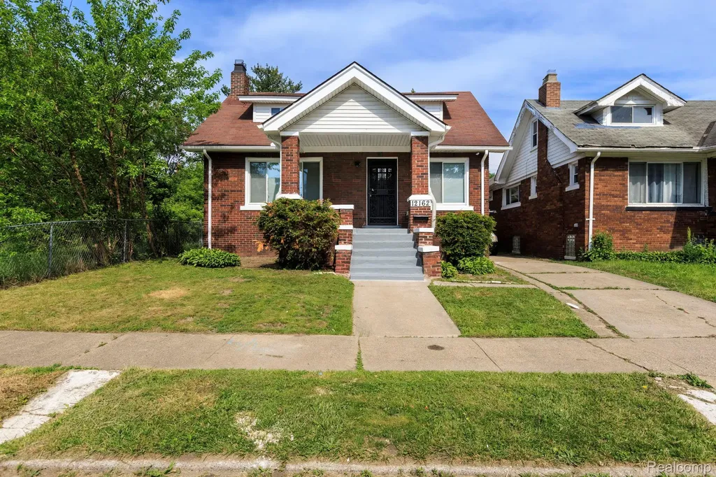 12162 Kentucky Street Detroit City MI 48204