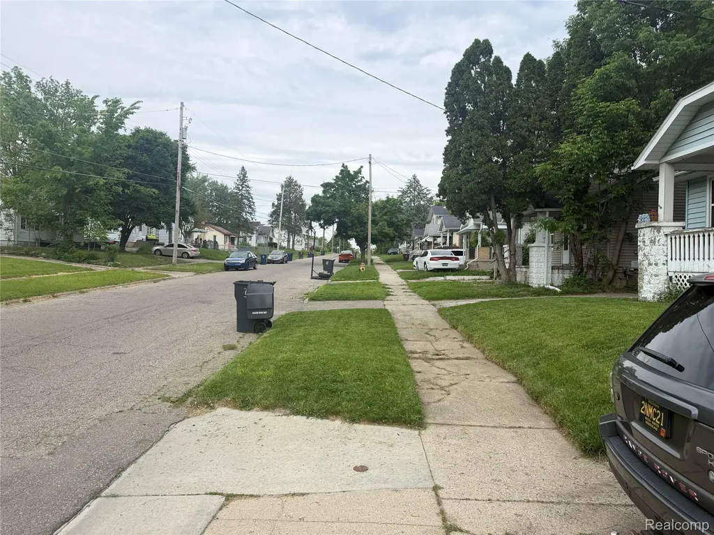 1425 Knight Avenue Flint City MI 48503