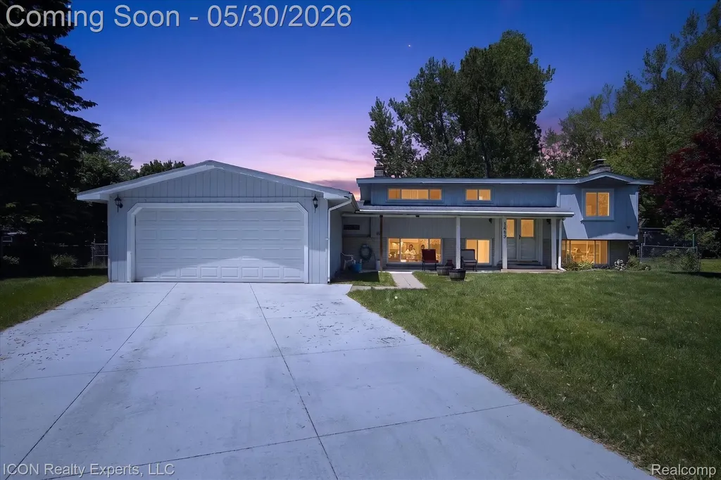 1869 Middle Trail Road Commerce Charter Township MI 48390