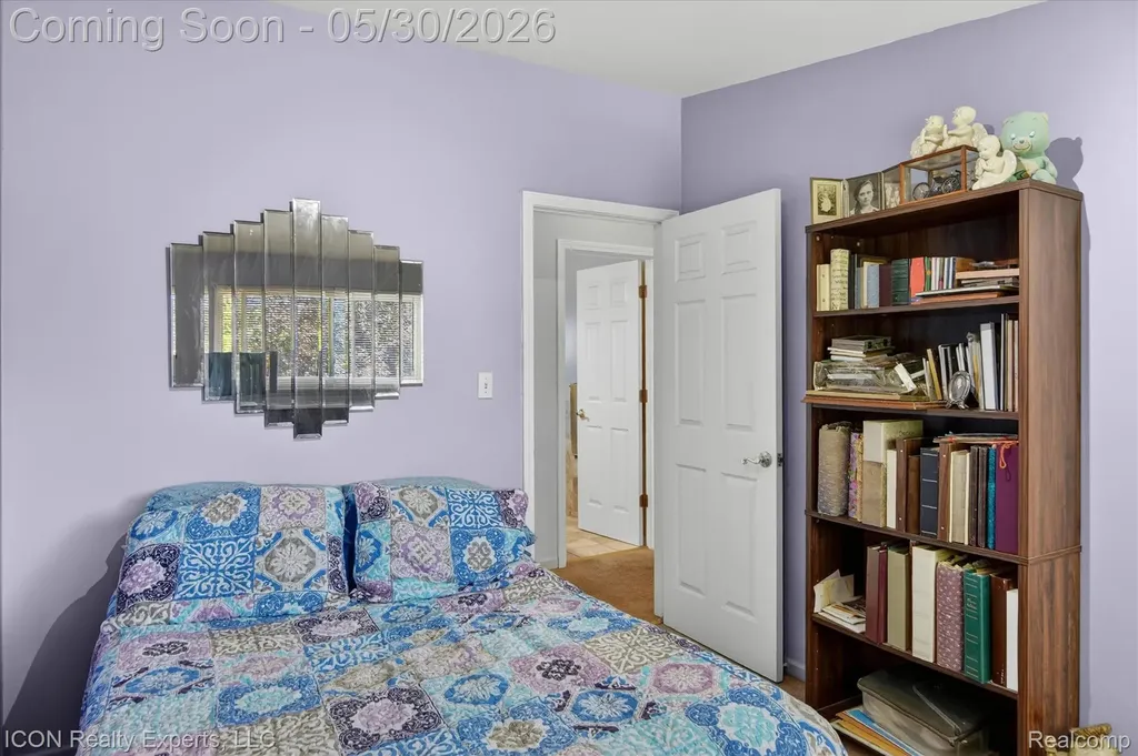1869 Middle Trail Road Commerce Charter Township MI 48390