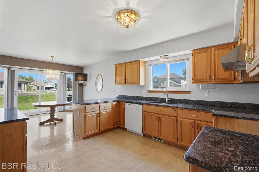 24883 Curtis Drive Brownstown Charter Township MI 48134