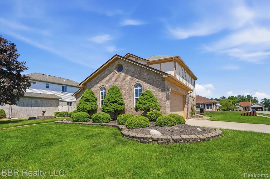 24883 Curtis Drive Brownstown Charter Township MI 48134