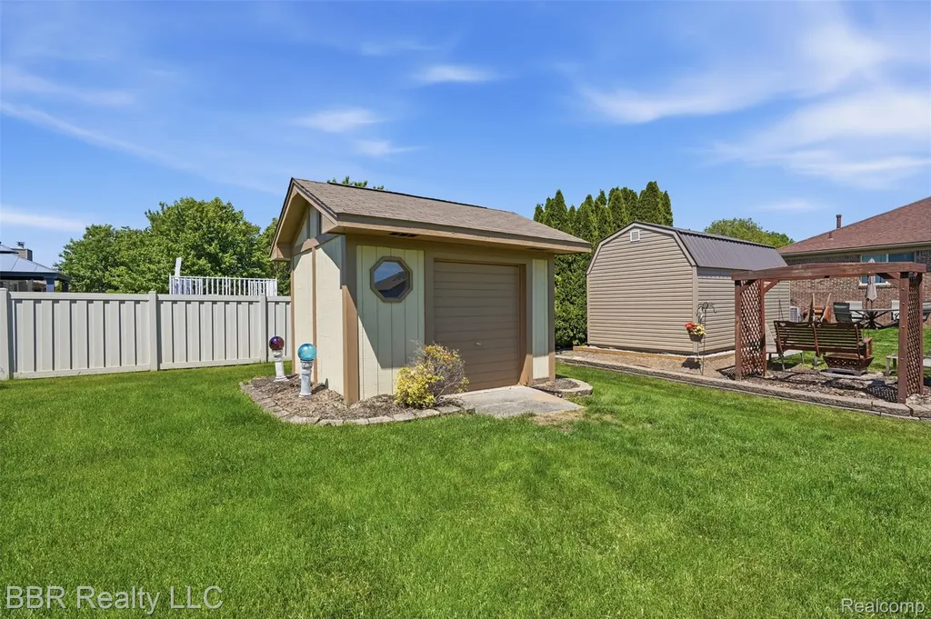 24883 Curtis Drive Brownstown Charter Township MI 48134