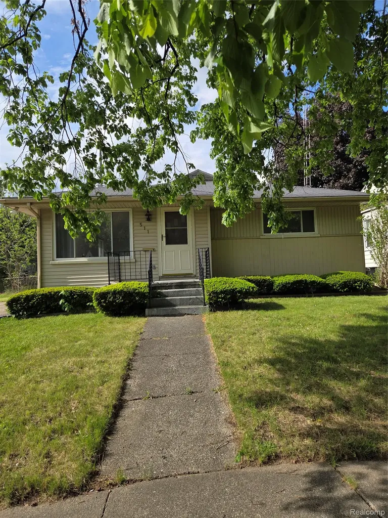511 Mckinley Avenue Flint City MI 48507