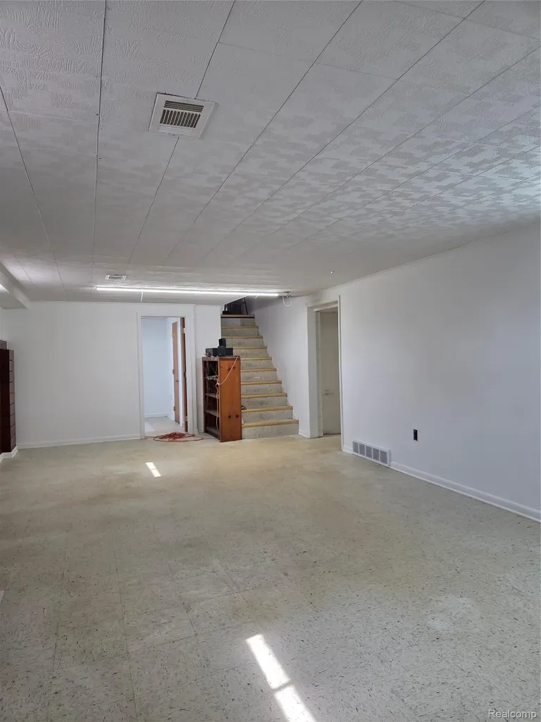 511 Mckinley Avenue Flint City MI 48507