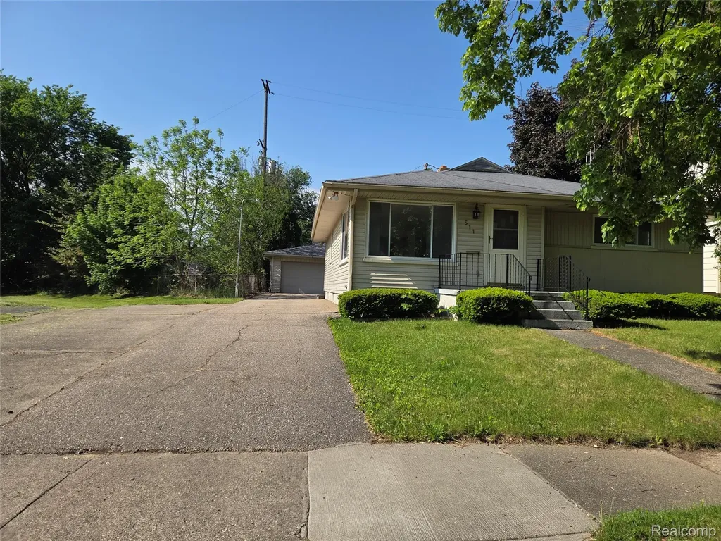 511 Mckinley Avenue Flint City MI 48507