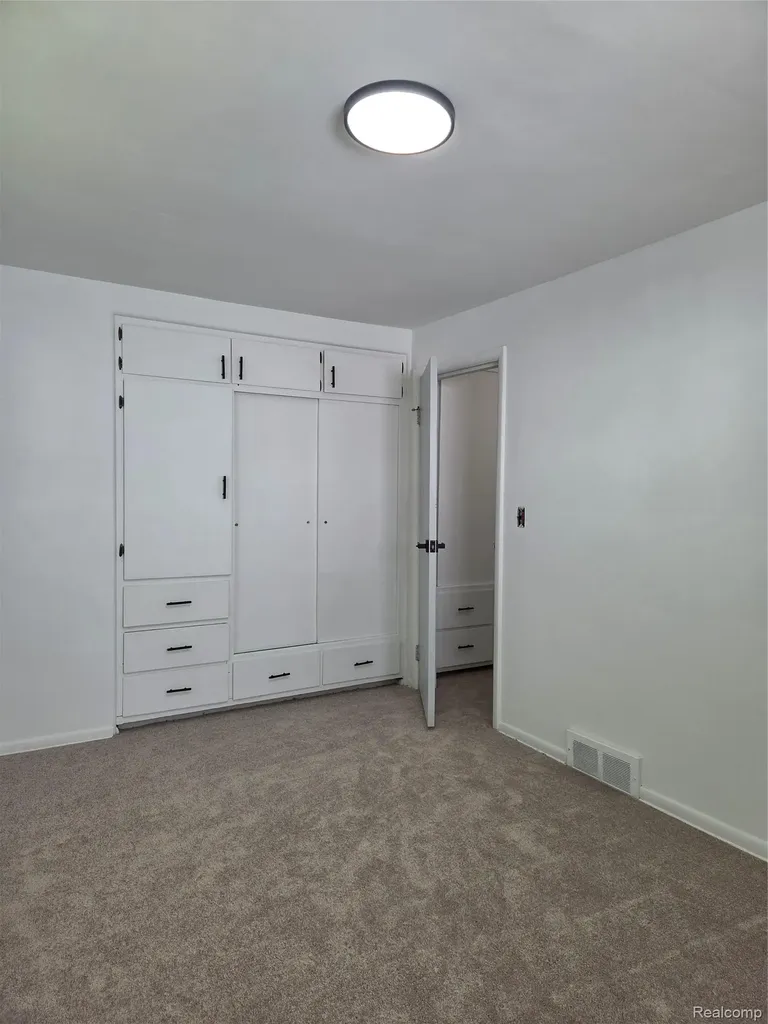 511 Mckinley Avenue Flint City MI 48507