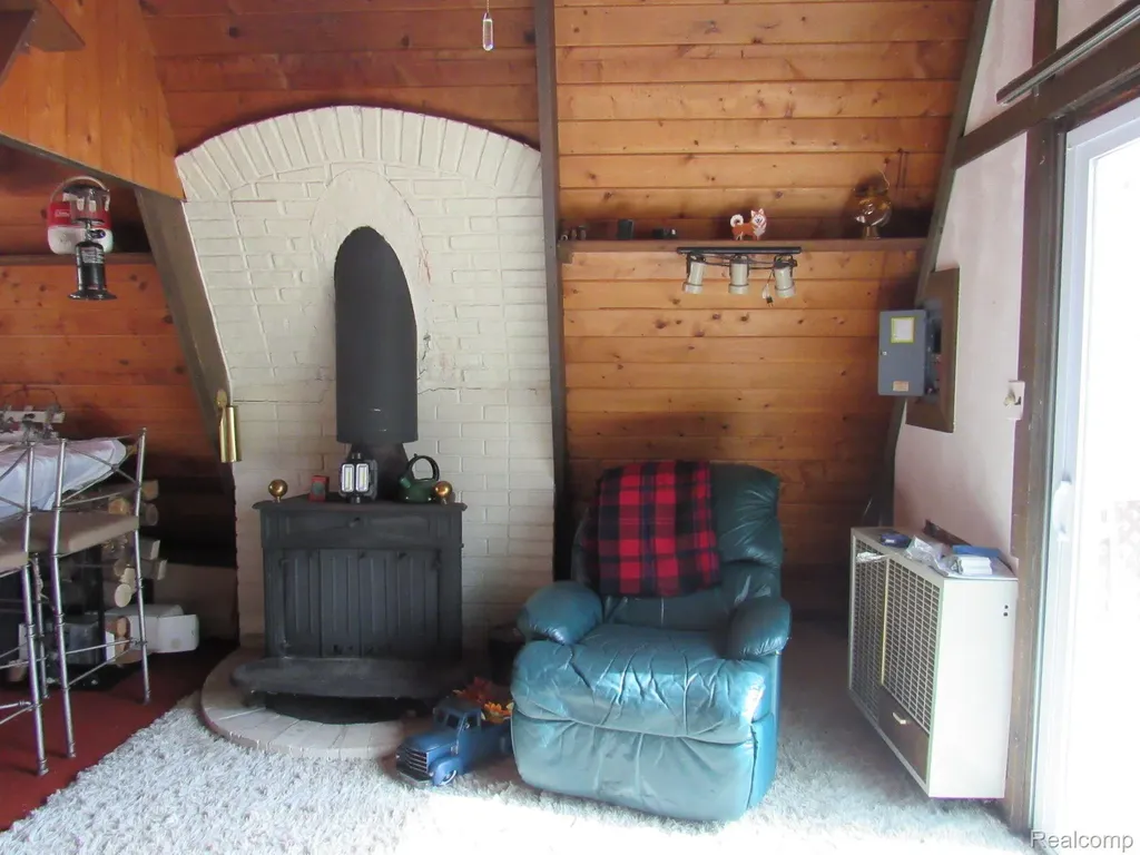 5892 Woodland Drive Surrey Township MI 48632