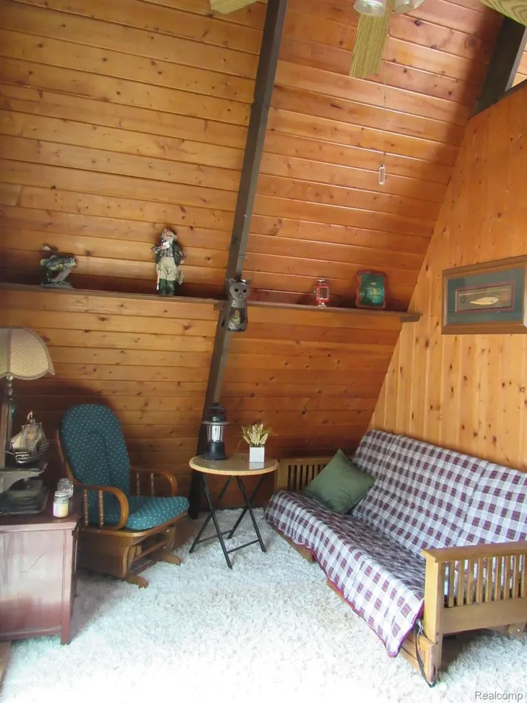 5892 Woodland Drive Surrey Township MI 48632