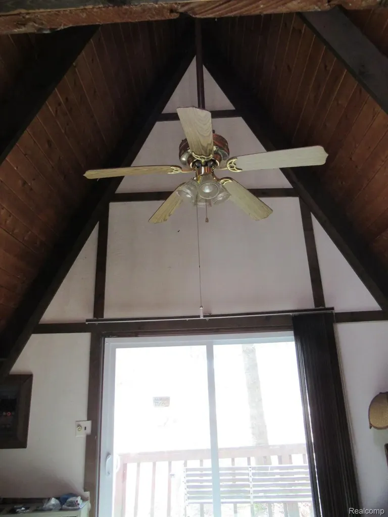 5892 Woodland Drive Surrey Township MI 48632
