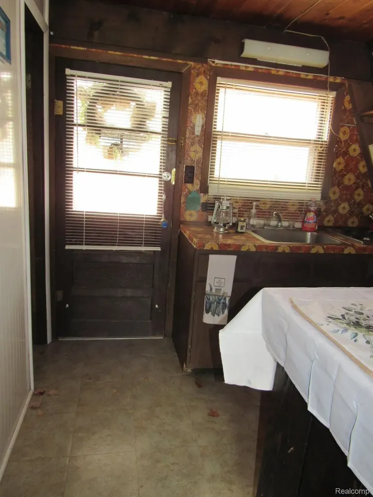 5892 Woodland Drive Surrey Township MI 48632