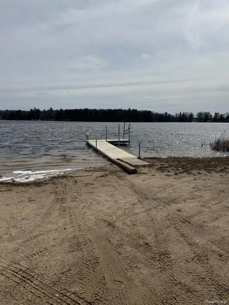 5892 Woodland Drive Surrey Township MI 48632