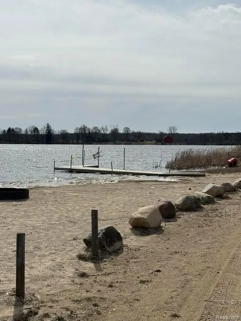 5892 Woodland Drive Surrey Township MI 48632