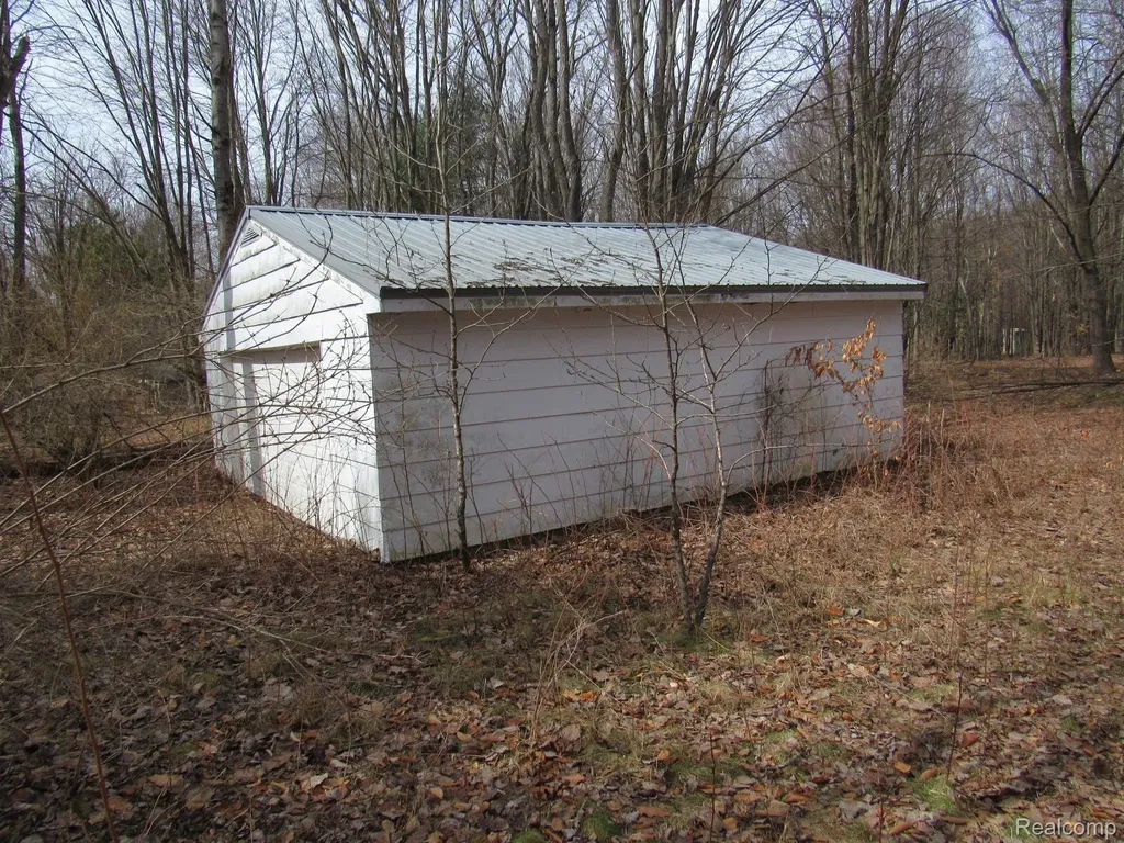 5892 Woodland Drive Surrey Township MI 48632