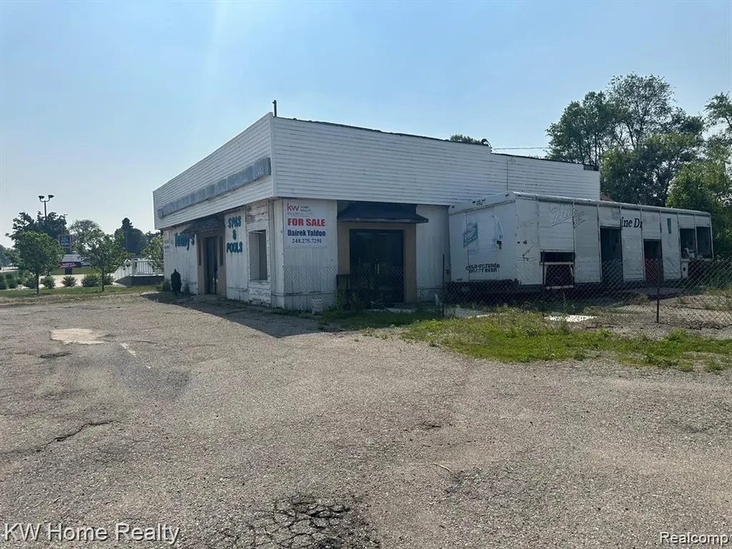 1215 E Caro Road Caro City MI 48723