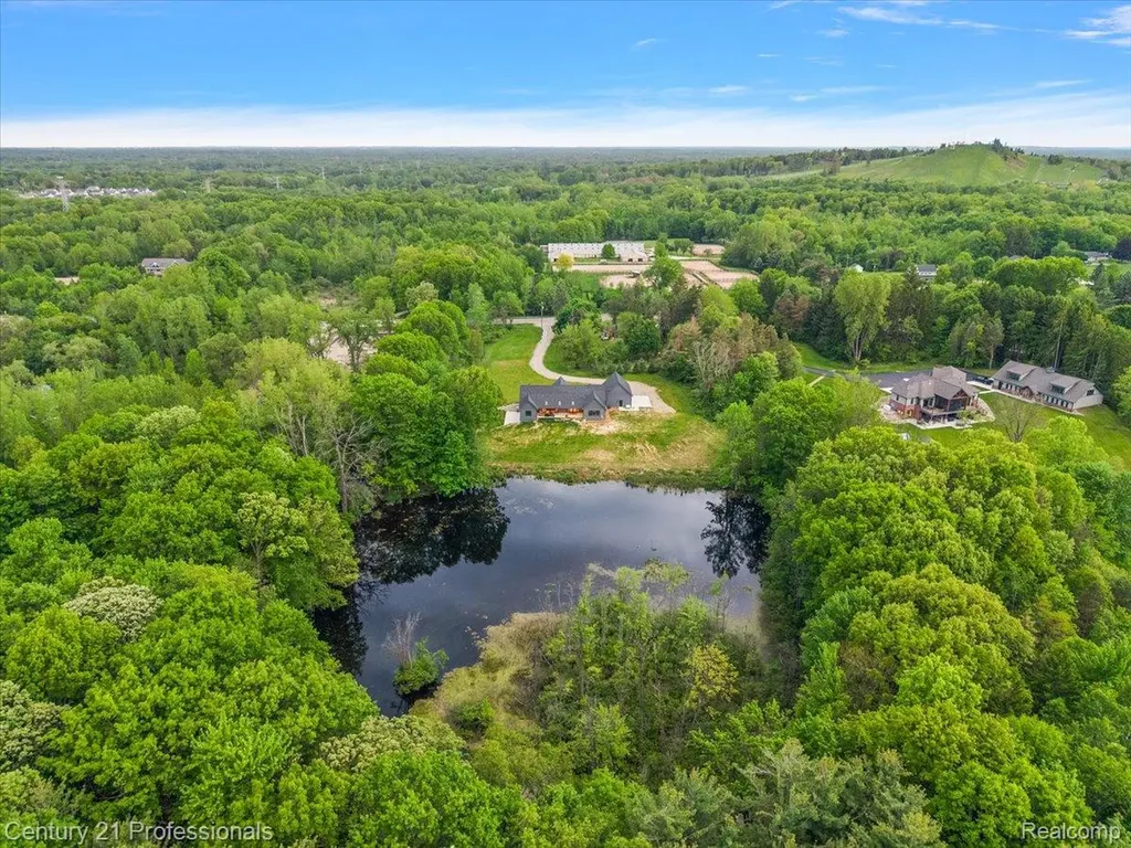 5340 Clarkston Independence Charter Township MI 48348