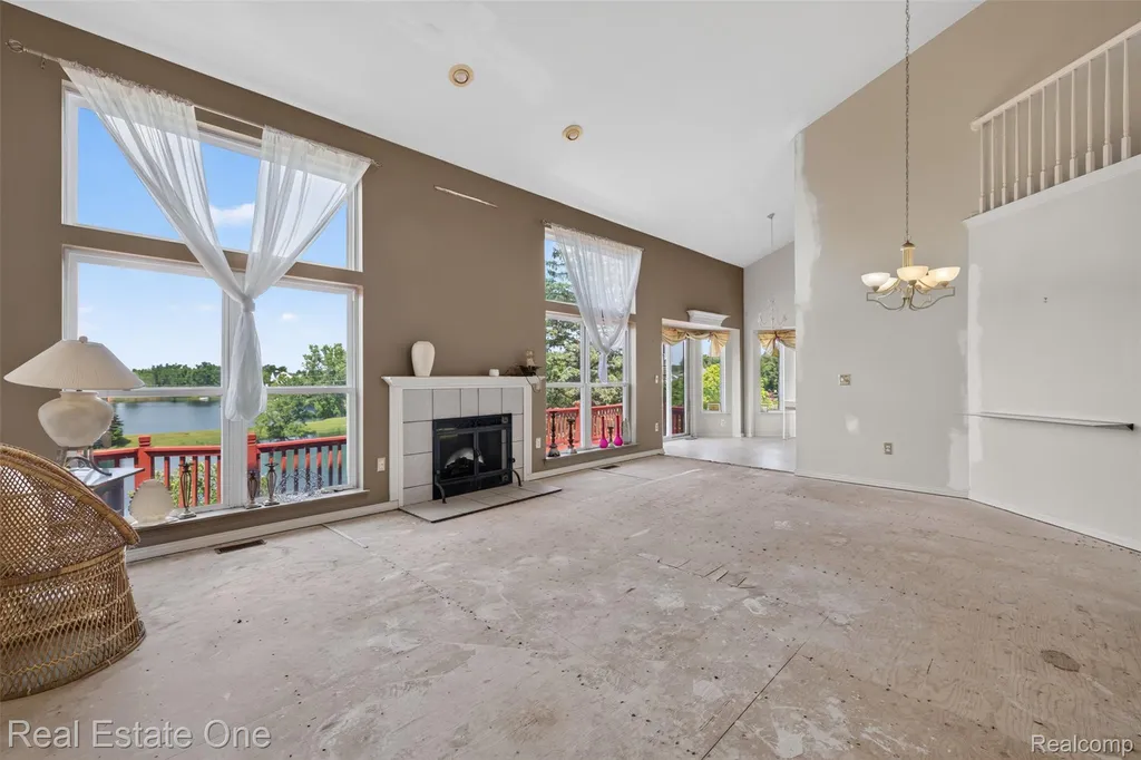 510 Boulder Lake Drive Oxford Charter Township MI 48371