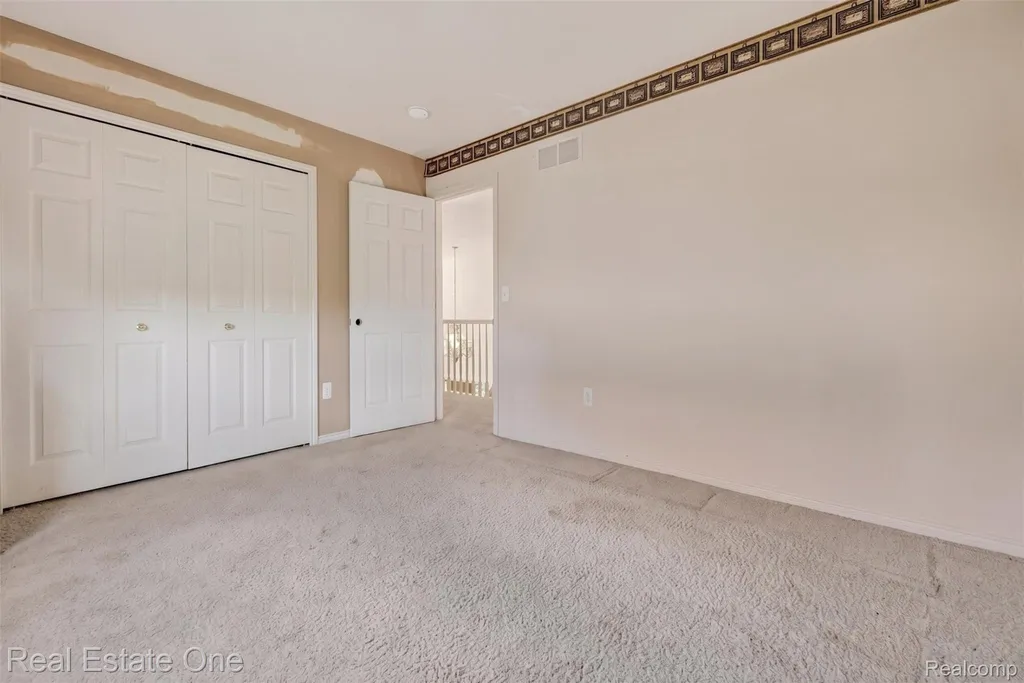 510 Boulder Lake Drive Oxford Charter Township MI 48371