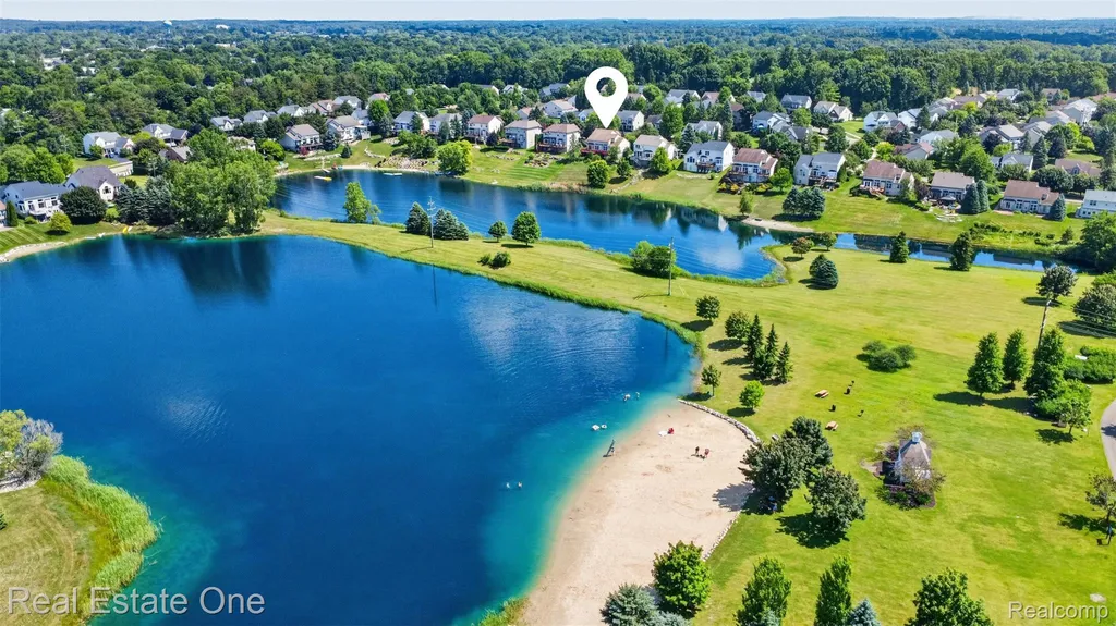 510 Boulder Lake Drive Oxford Charter Township MI 48371