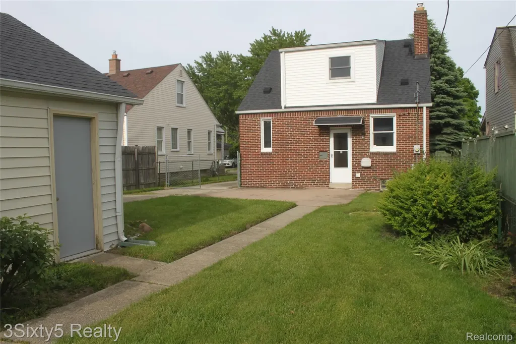 3184 20th Street Wyandotte City MI 48192