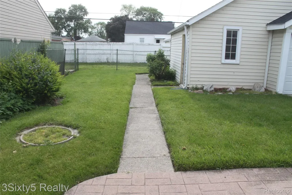 3184 20th Street Wyandotte City MI 48192