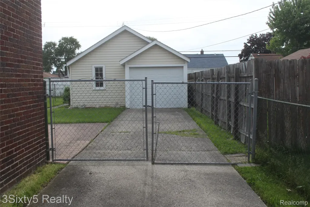 3184 20th Street Wyandotte City MI 48192