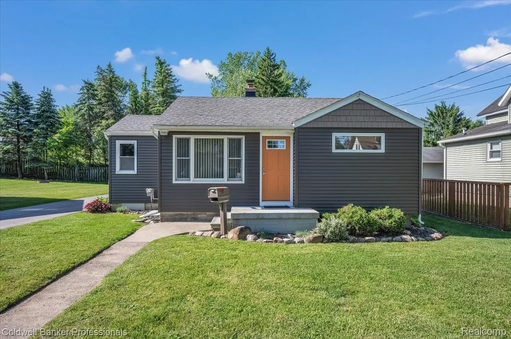 507 W Fitzgerald Street Durand City MI 48429