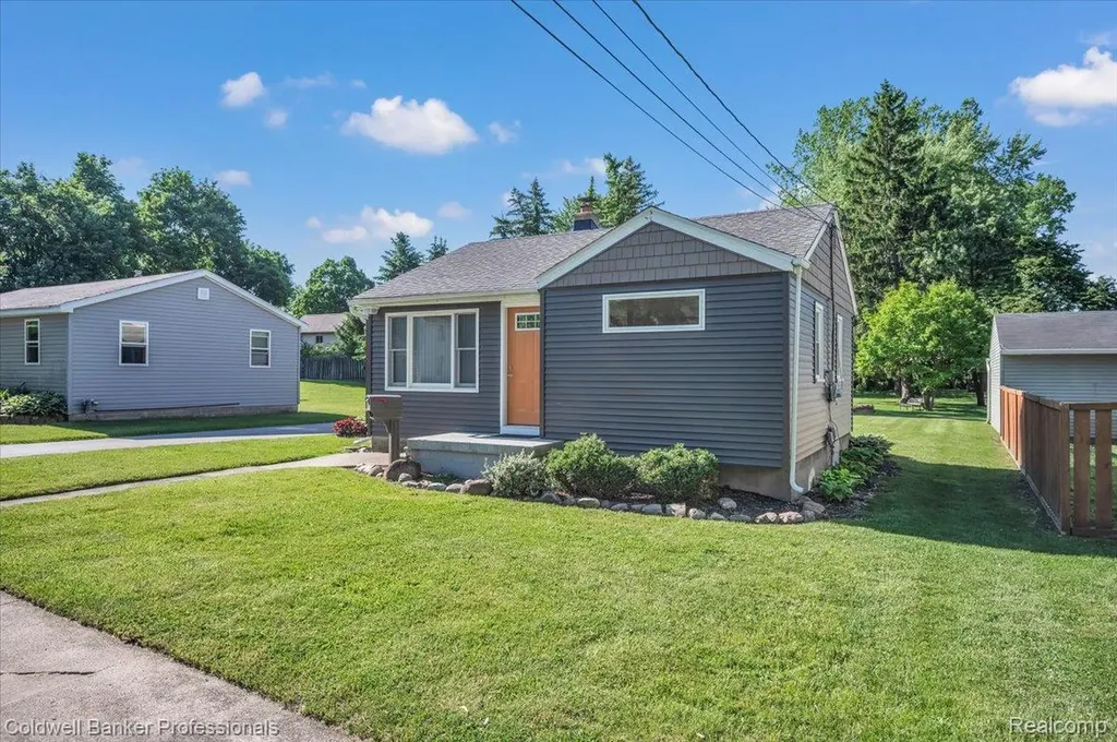 507 W Fitzgerald Street Durand City MI 48429