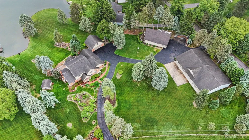 10391 Hills Lane Drive Atlas Township MI 48438