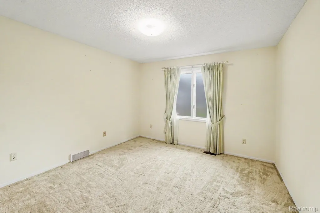 10391 Hills Lane Drive Atlas Township MI 48438