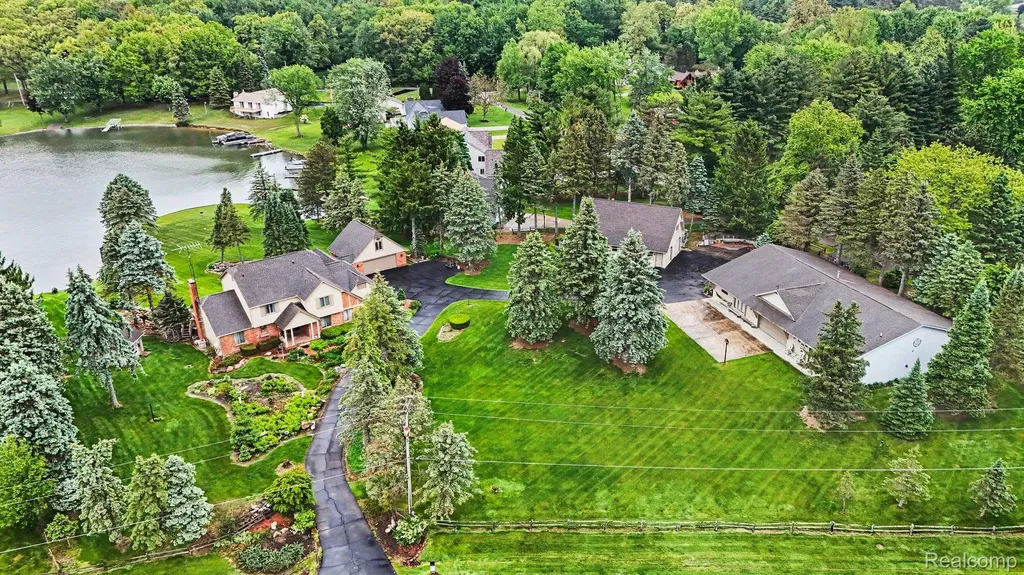 10391 Hills Lane Drive Atlas Township MI 48438