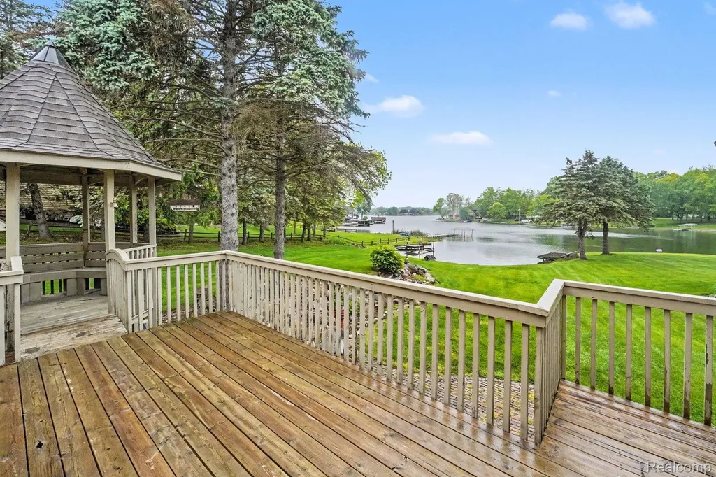 10391 Hills Lane Drive Atlas Township MI 48438