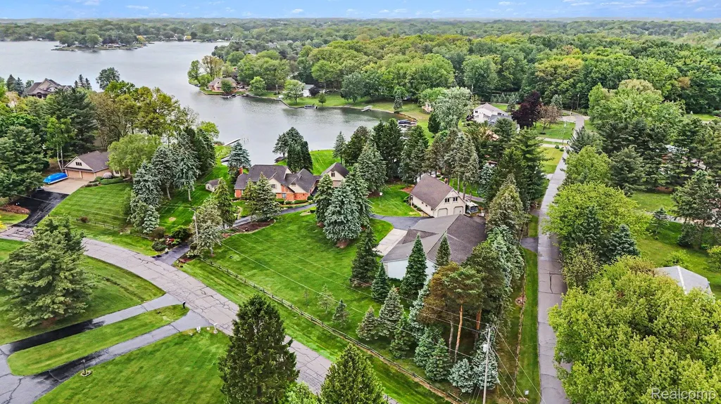 10391 Hills Lane Drive Atlas Township MI 48438