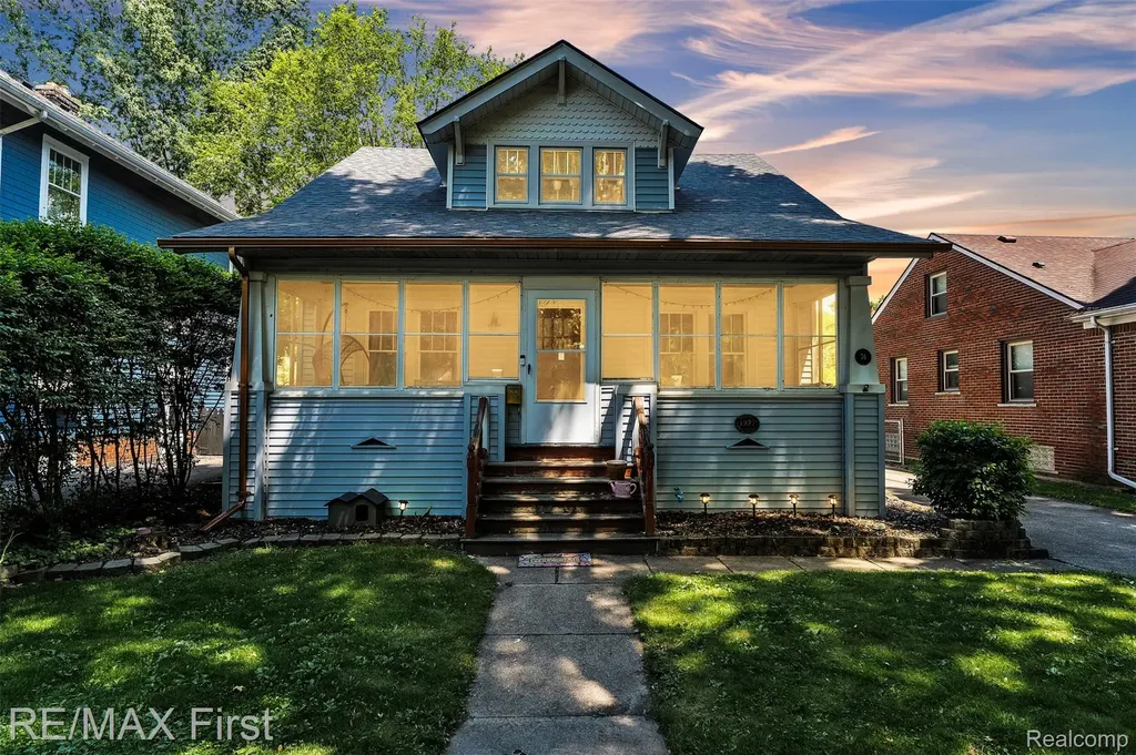 76 Gallup Street Mt. Clemens City MI 48043