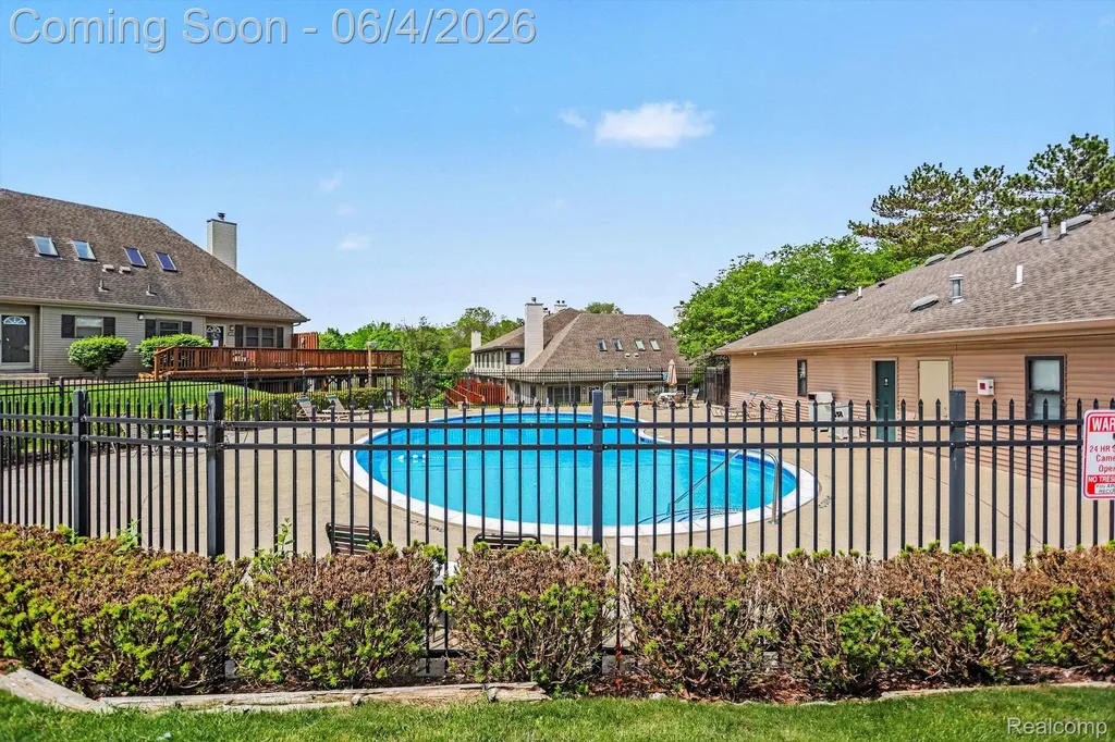 24831 Cashmere Court Southfield City MI 48033