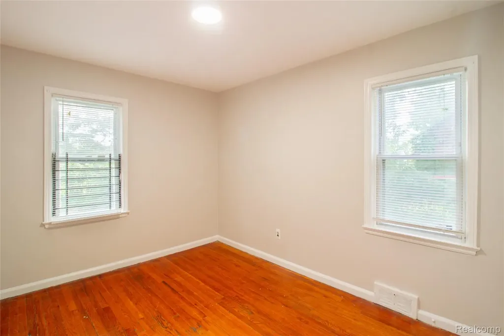 18217 Archdale Street Detroit City MI 48235